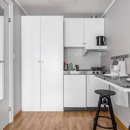 Affordable Studio In Vibrant Central Location. Sg2 شقة