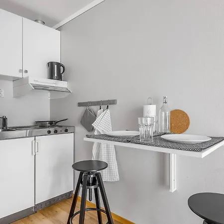 Affordable Studio In Vibrant Central Location. Sg2 شقة *